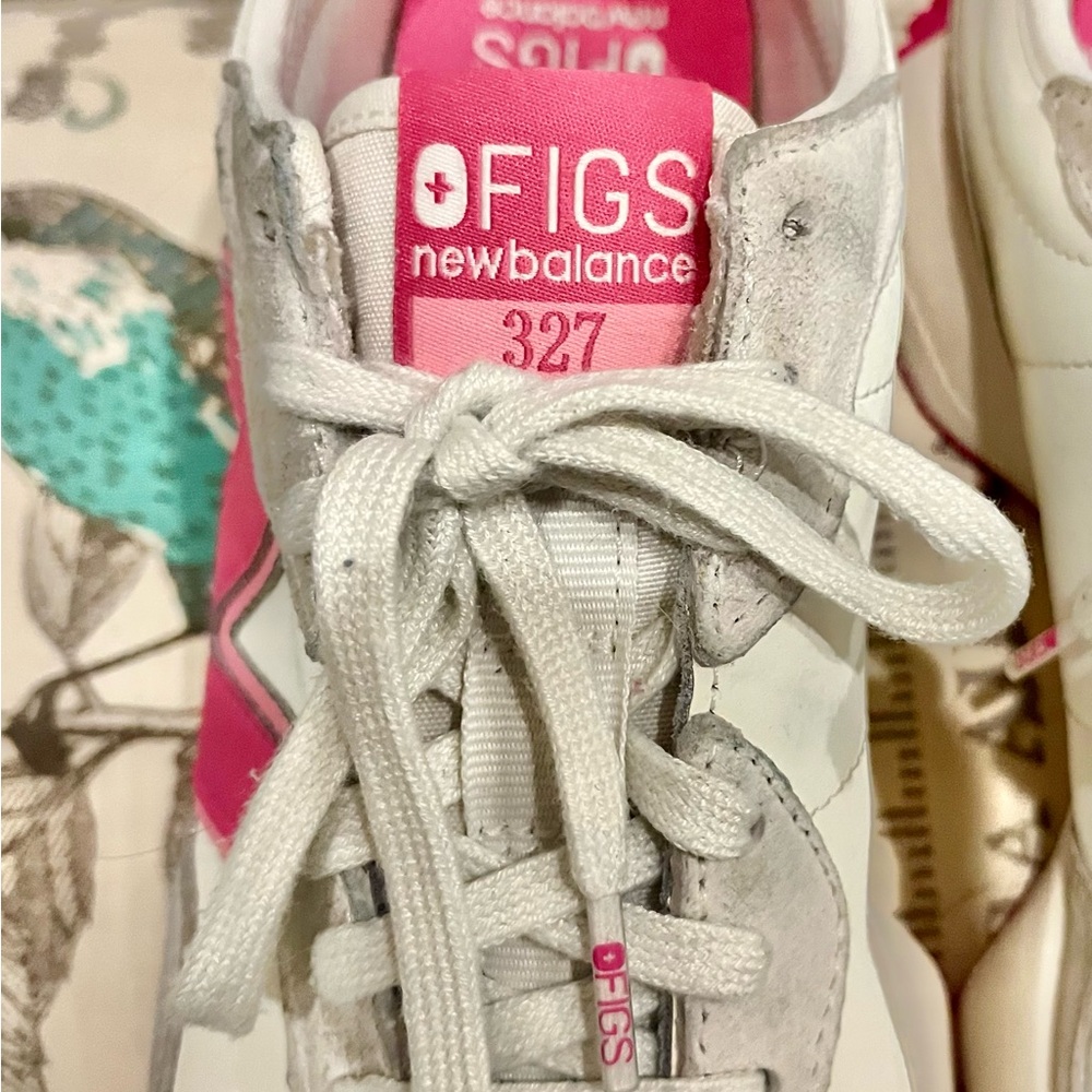 New Balance 327 x FIGS Pink, white/cream
Size Women’s 9.5 - Picture 5 of 13